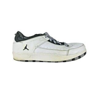 Nike Air Jordan Boys Classic 317772-104 White Sneaker Athletic Shoes Size US 7 Y